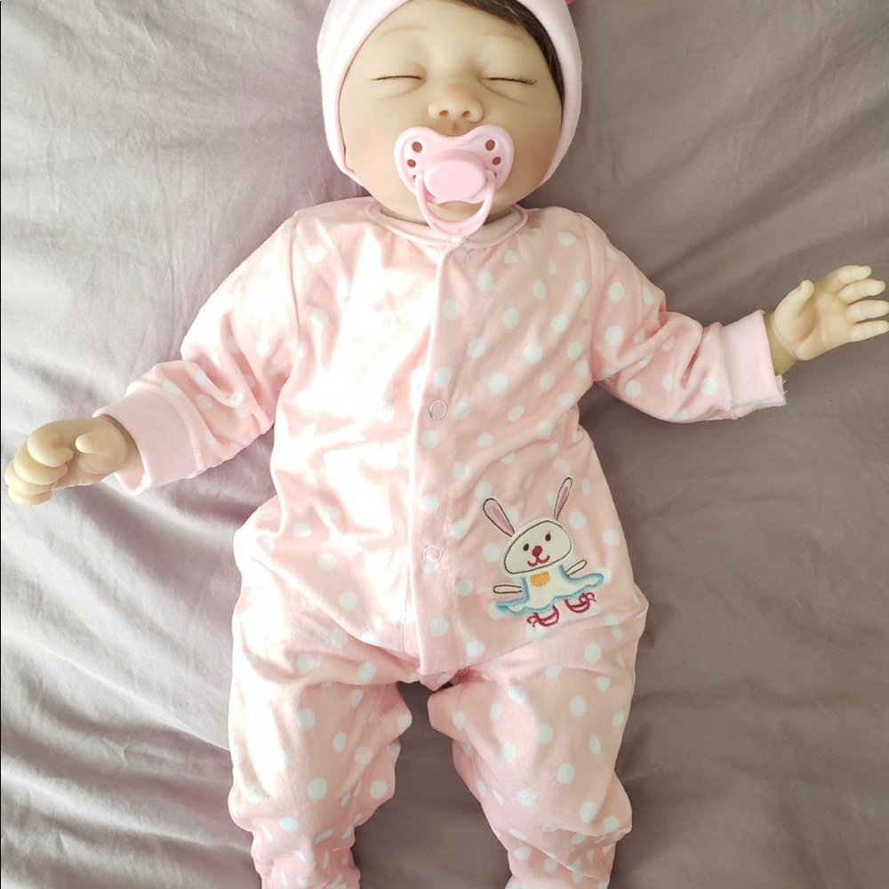 CHAREX Reborn Sleeping Baby Girl Doll Soft Vinyl Lifelike - Picture 2 of 7